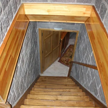 Her Yere Yakin Luesk Oezel Villa Hotel Trabzon